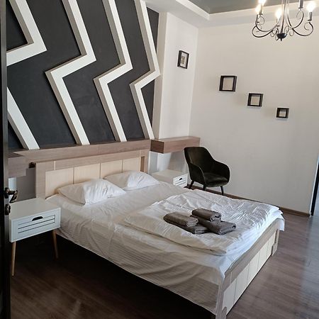 Apartments Zefir Lviv Buitenkant foto
