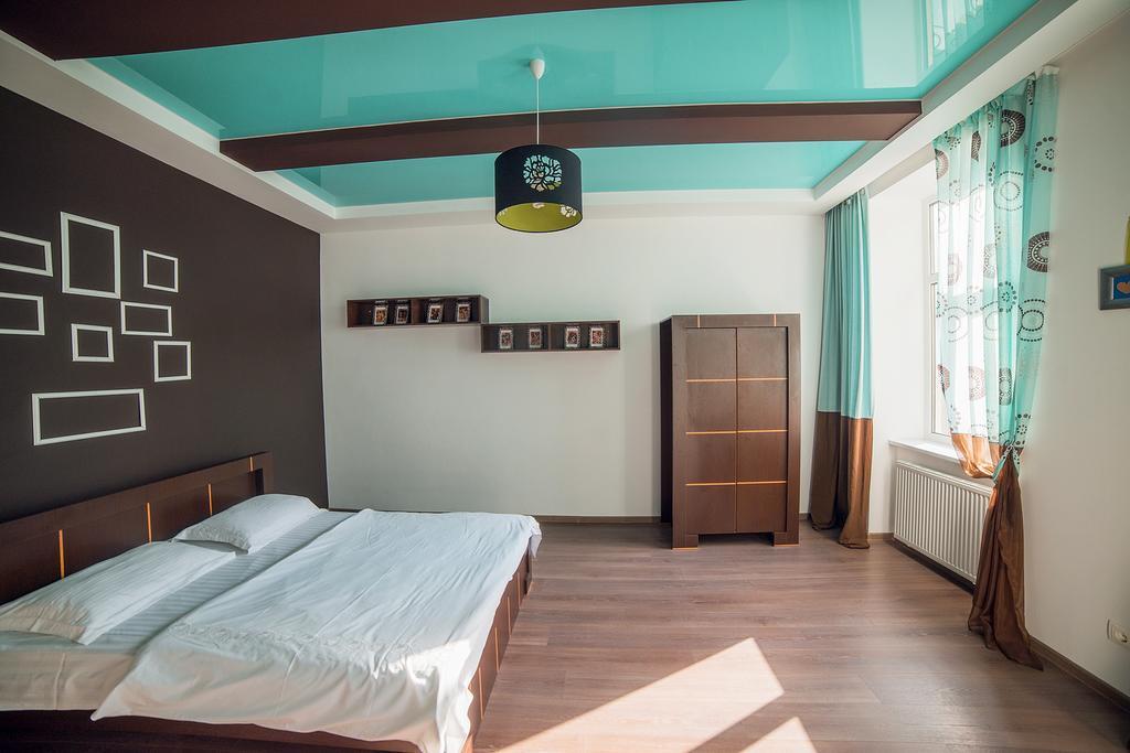 Apartments Zefir Lviv Buitenkant foto