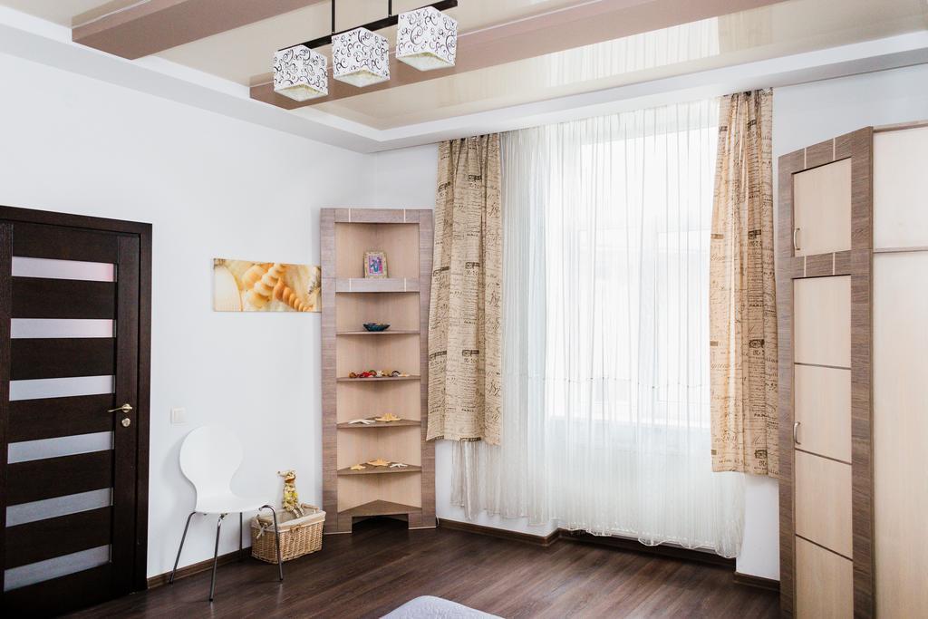 Apartments Zefir Lviv Buitenkant foto