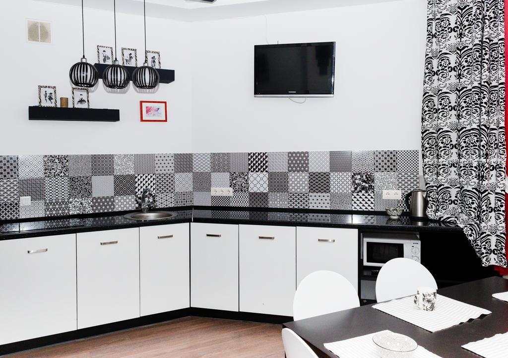 Apartments Zefir Lviv Buitenkant foto