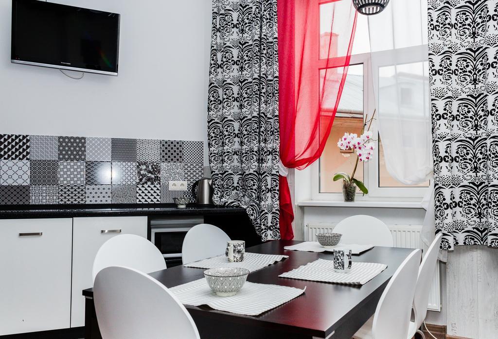 Apartments Zefir Lviv Buitenkant foto